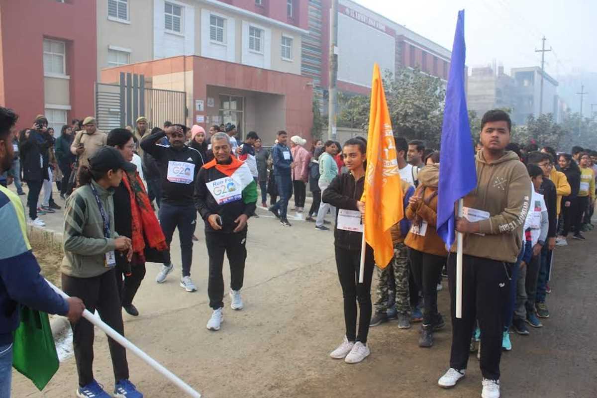 रन फॉर जी-20 मैराथन में लोगों ने उत्साह के साथ लिया हिस्सा